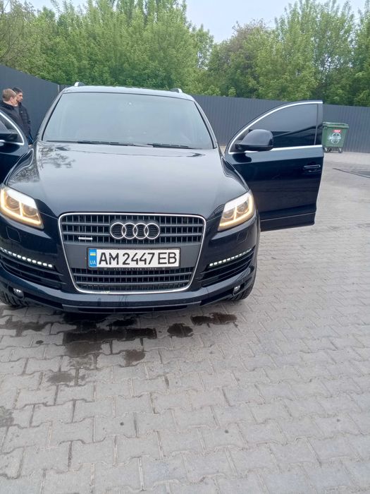 Авто audi q7 продажа