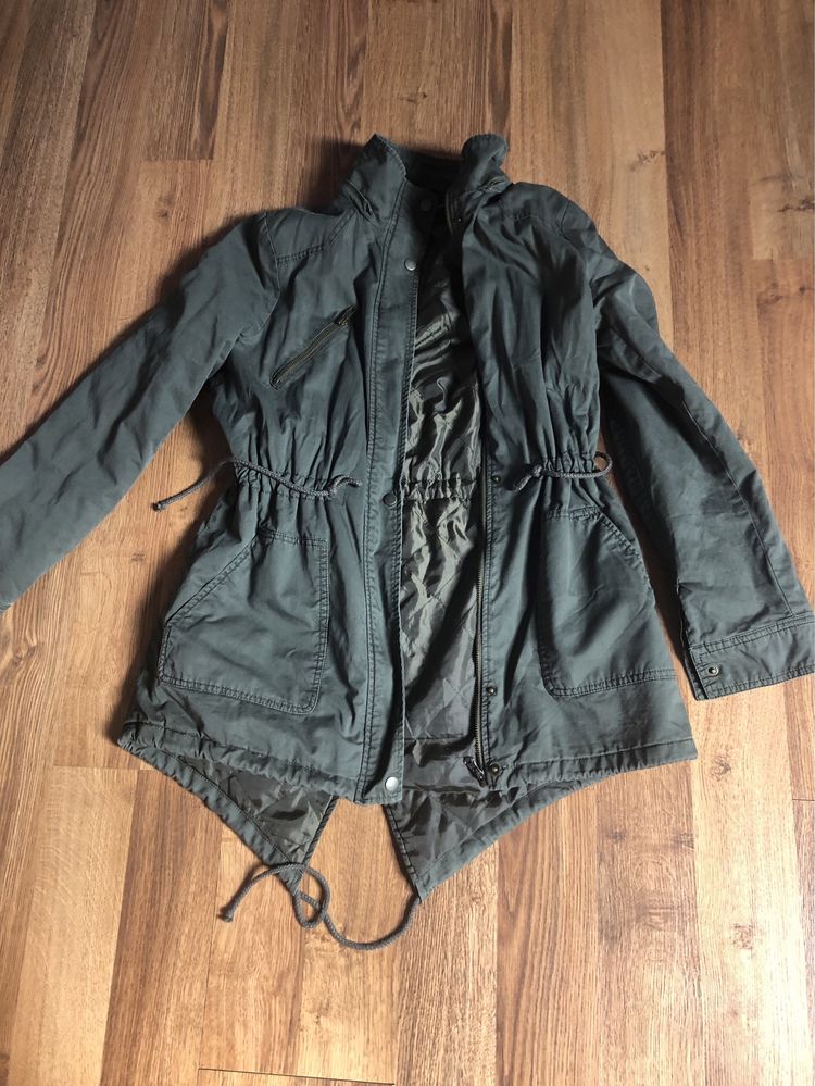 Parka damska z kapturem Forever 21 khaki zieleń kurtka przejściowa s/m