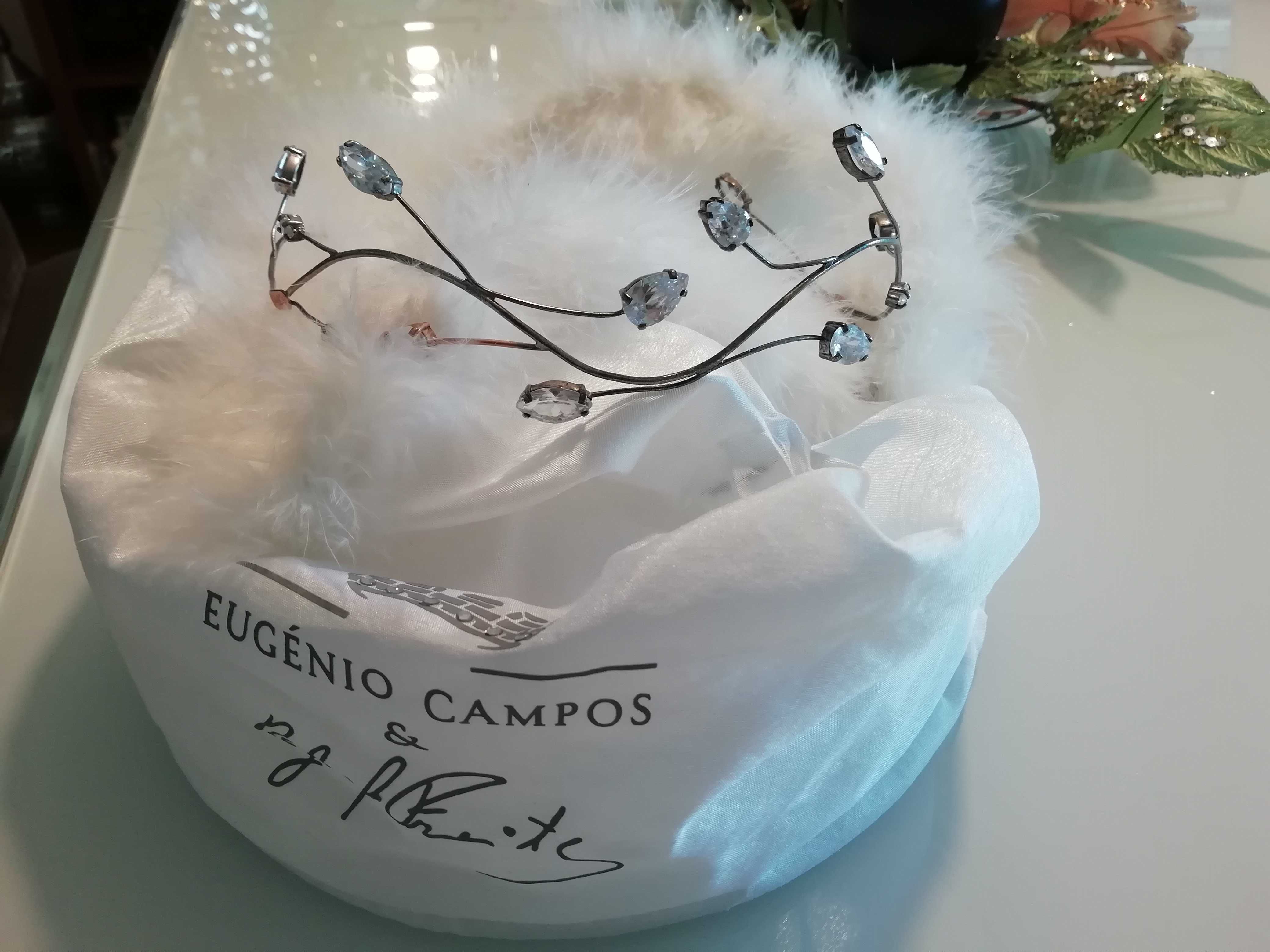 Tiara em prata com  zircónias e uma pedra de diamante (Eugenio Campos)
