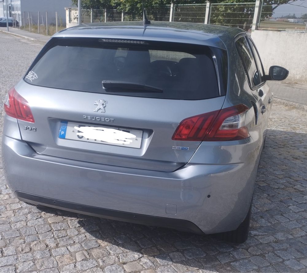 Peugeot 308 1.5 Blue-HDI Style