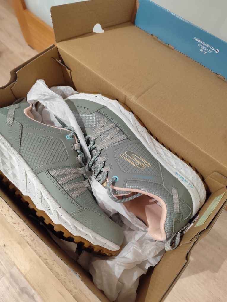 Sapatilhas Skechers 38 mulher ( 60€ até 6 feira)