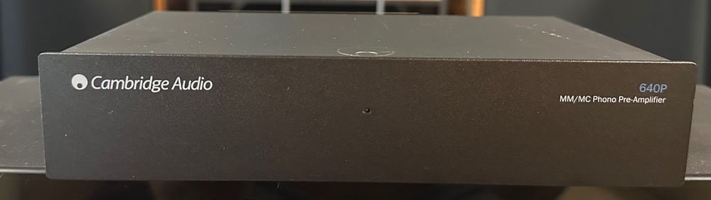 Cambridge Audio 640p - przedwzmacniacz gramofonowy.