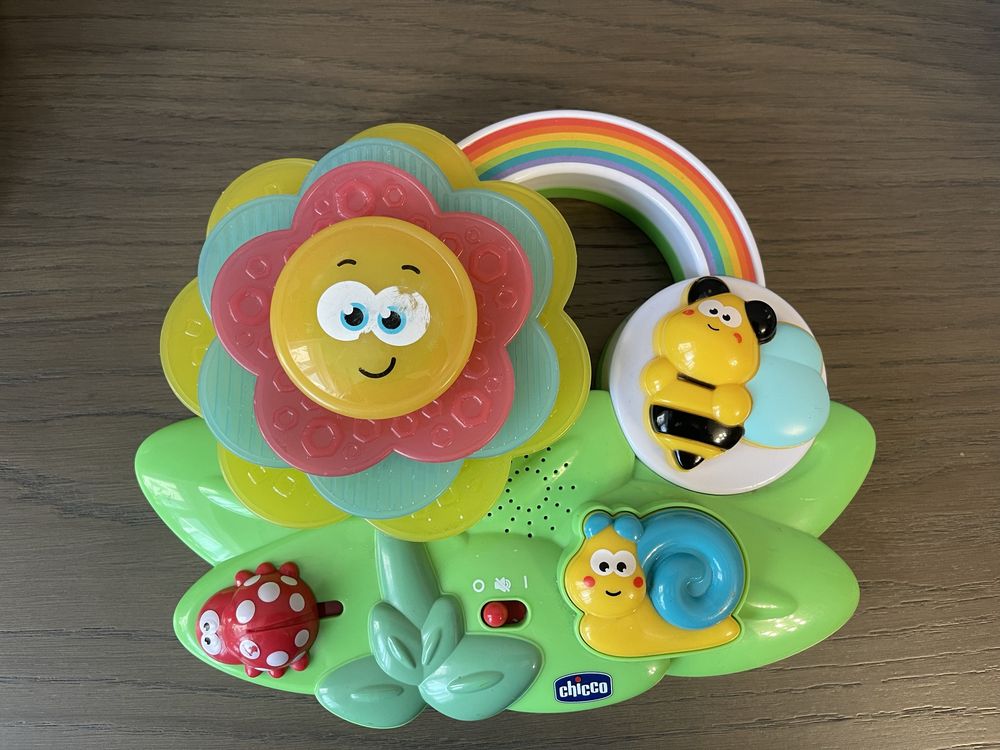 Музикальна іграшка Chicco "Sensory Flower"