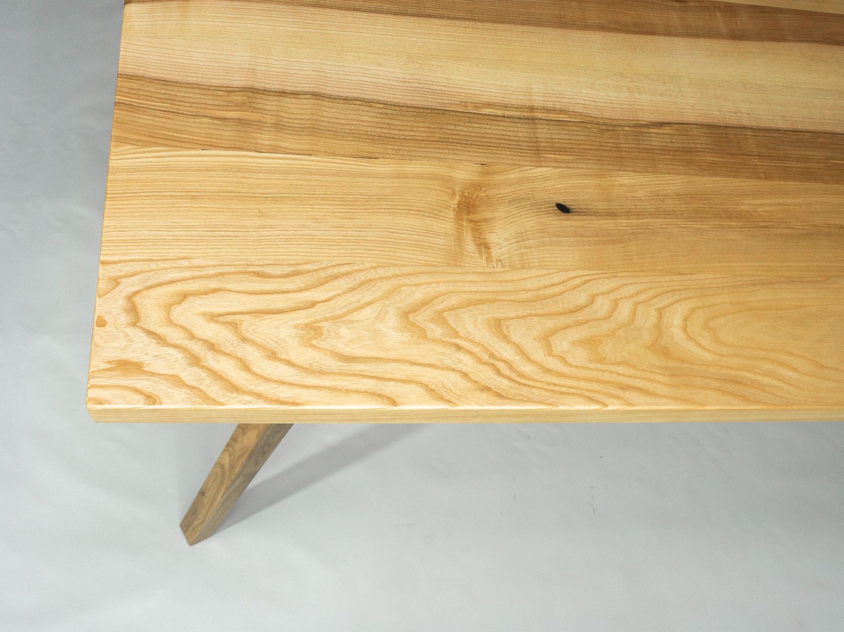 Стіл обідній дерев'яний для кухні з масиву ясена