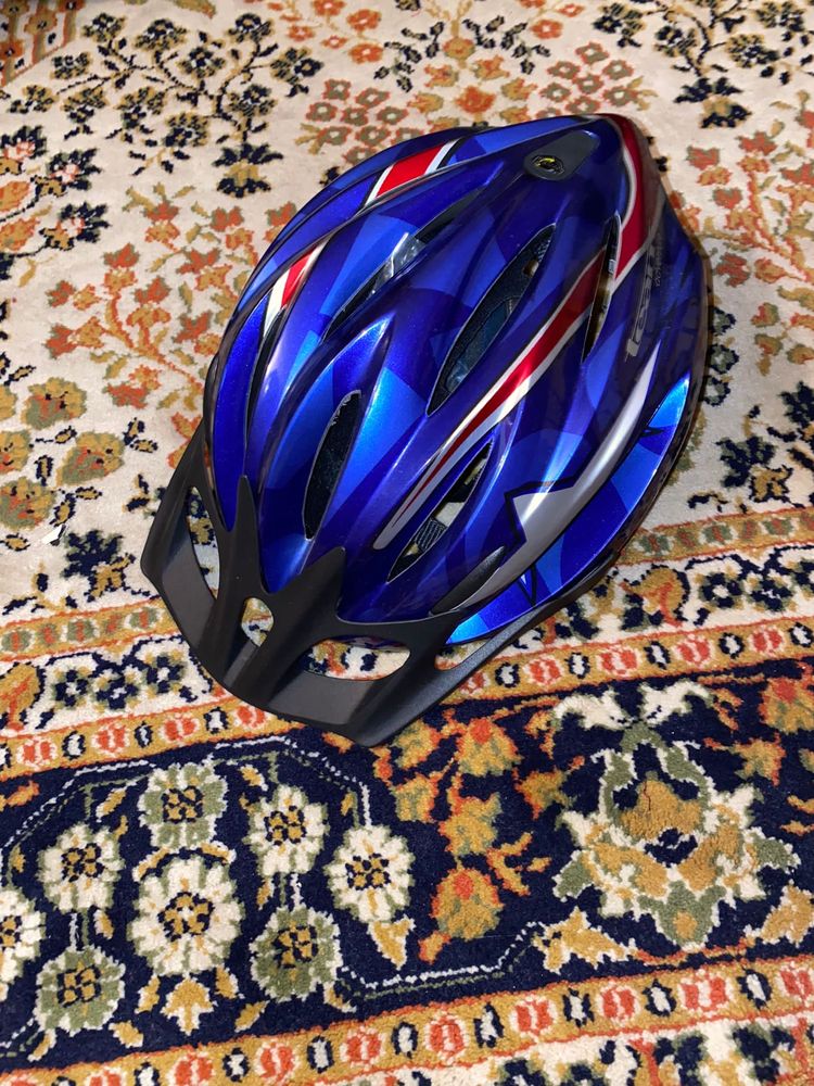 Vendo capacetes de ciclismo NOVOS