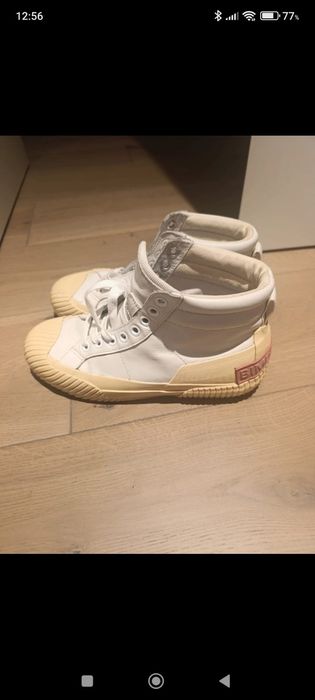 Sapatilhas pele Bimba y Lola