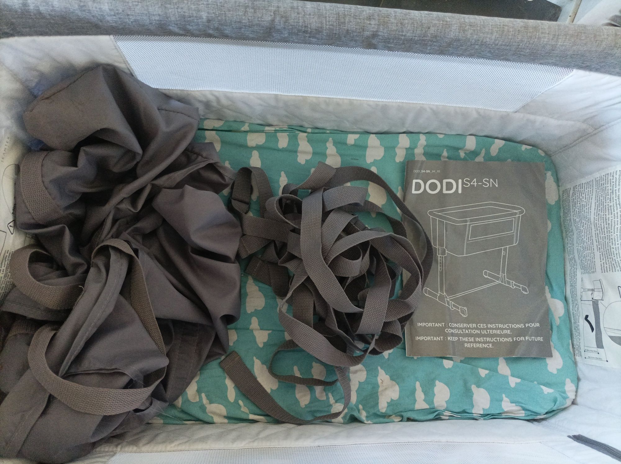 Cama para bebé como novo