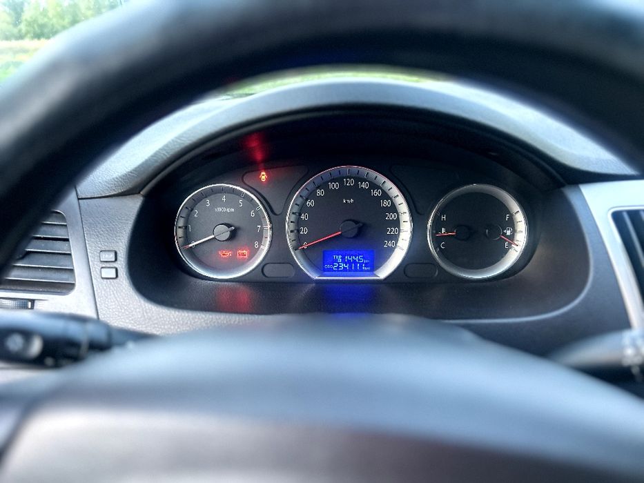 HYUNDAI SONATA 2.0 газ/бенз