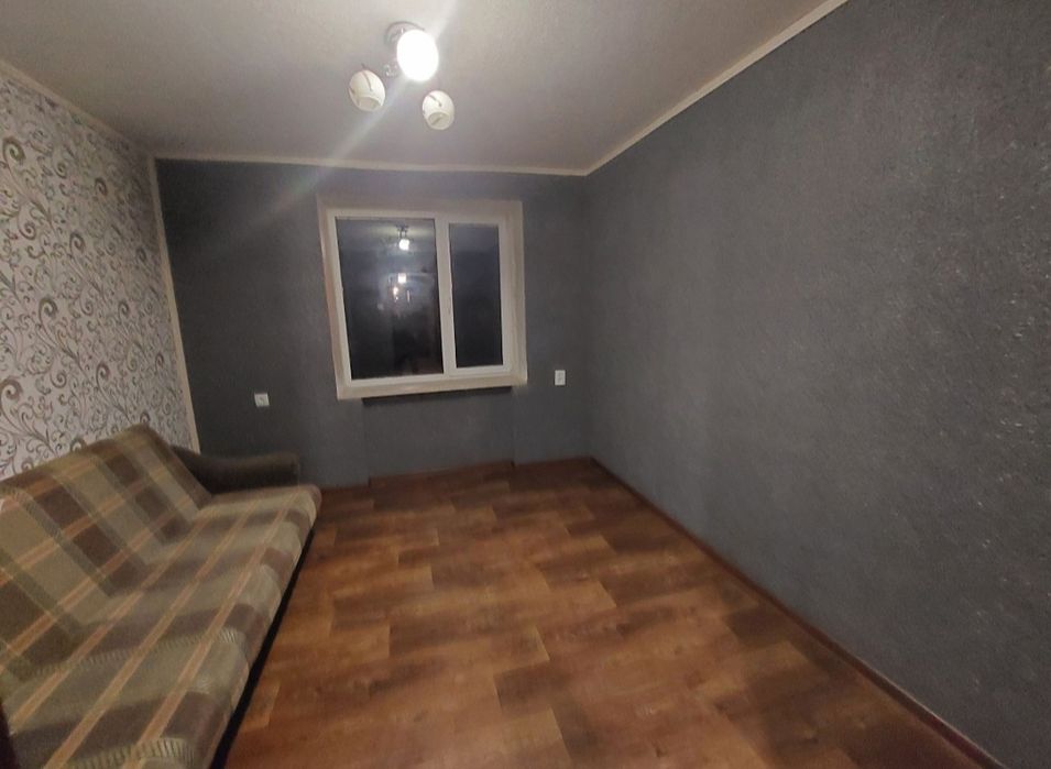 Продам квартиру в солоницевке (п.Пересечное)