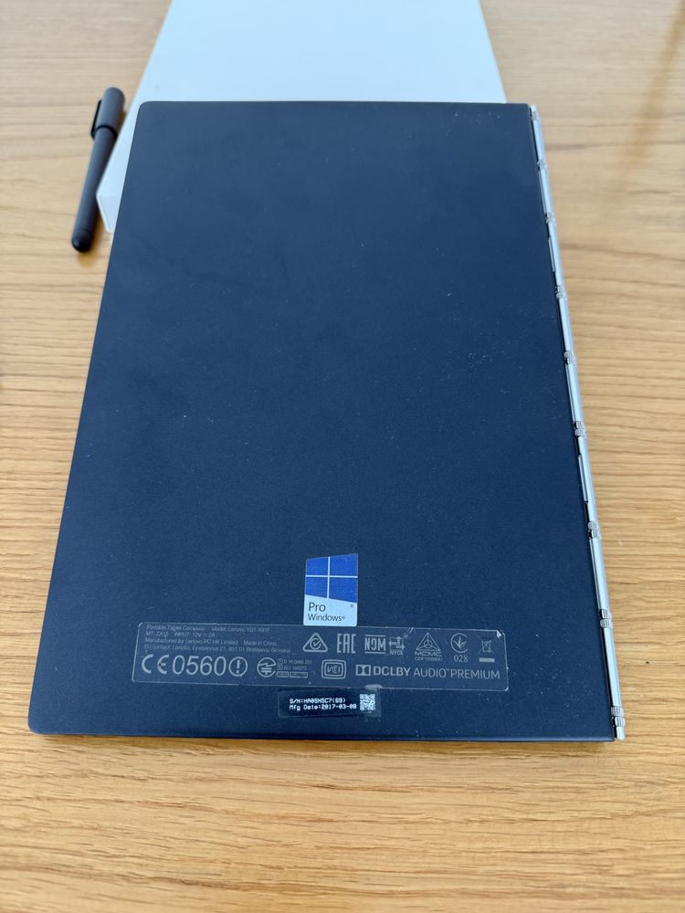 Lenovo yoga book