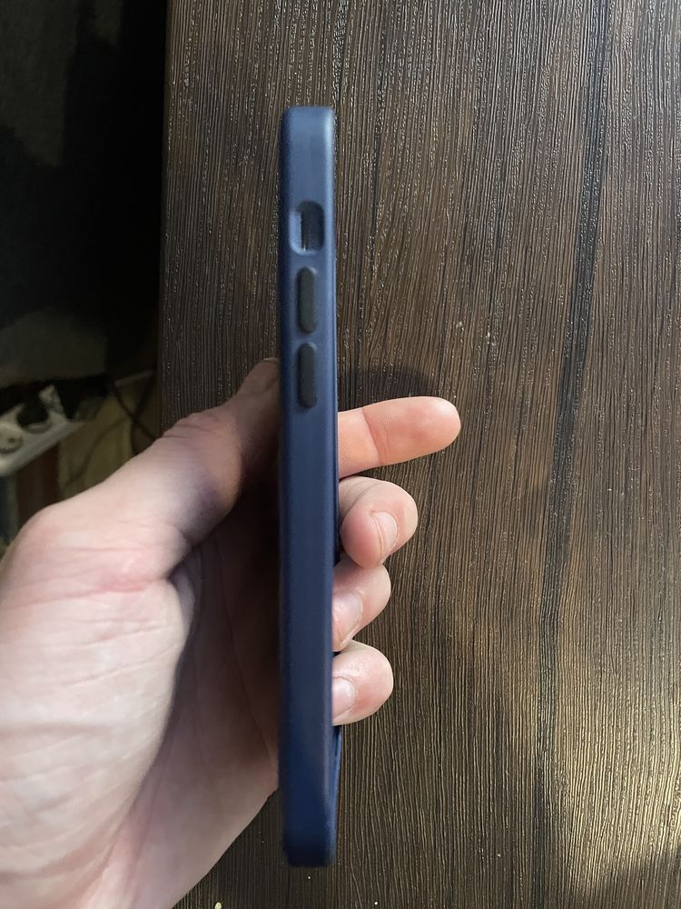 Чехол на iPhone 12 pro