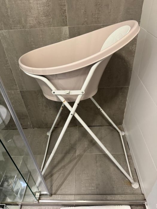 Banheira e pés shnuggle