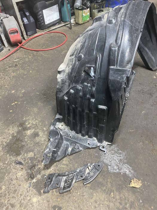 Підкрильник передній лівий Subaru Foresterпродаю підкрильник subsru Fo