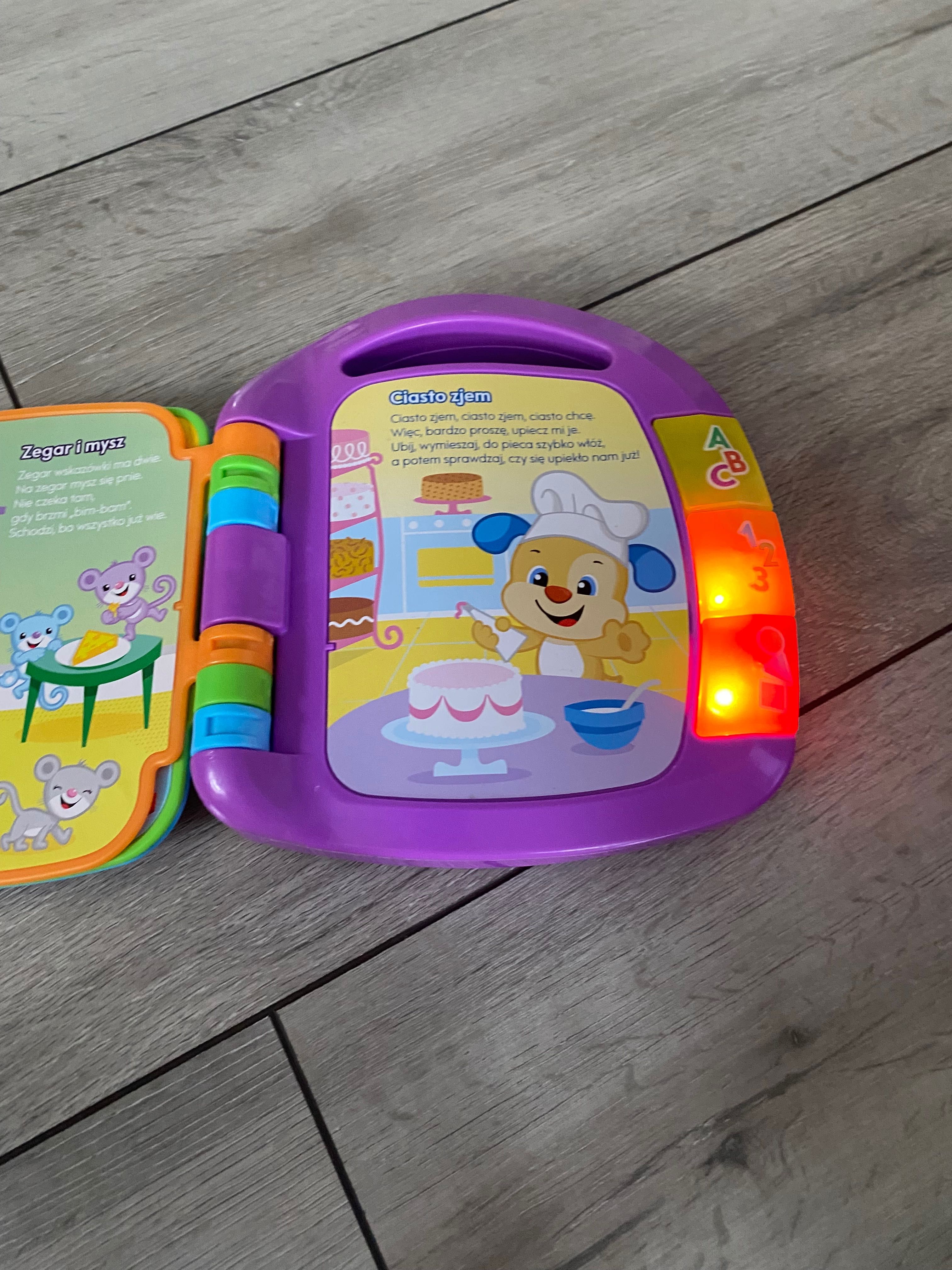 Książka z wierszykami Fisher-Price