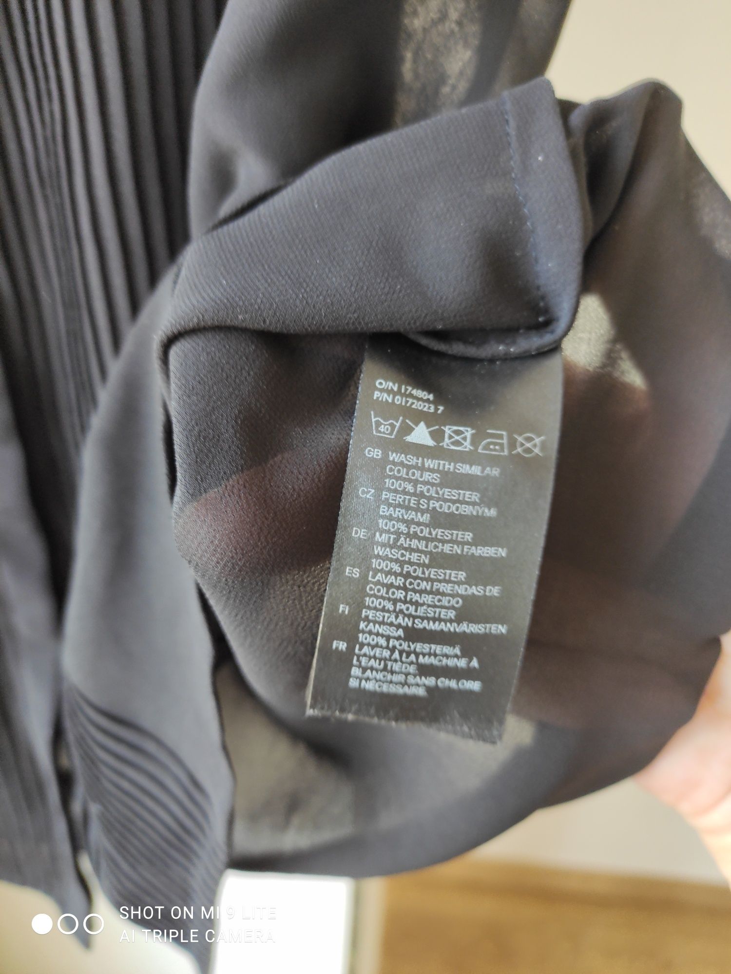 Блузка черная женская летняя H&M тонкая размер 40 новая