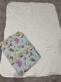Постельный комплект в кроватку и детское одеяло