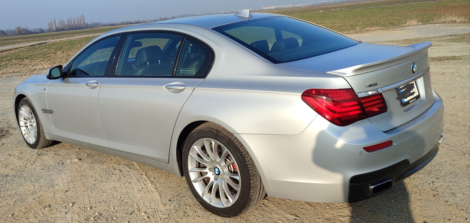 BMW 750 LI. 39000Tys km.F02 Radar.Kamery.Masaże .Pełna opcja  ZF8hp