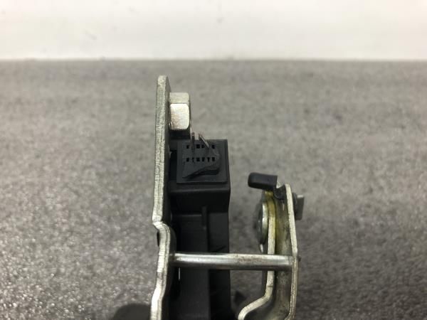 Fechadura / fecho da mala SKODA Octavia I Hatchback (1U2)