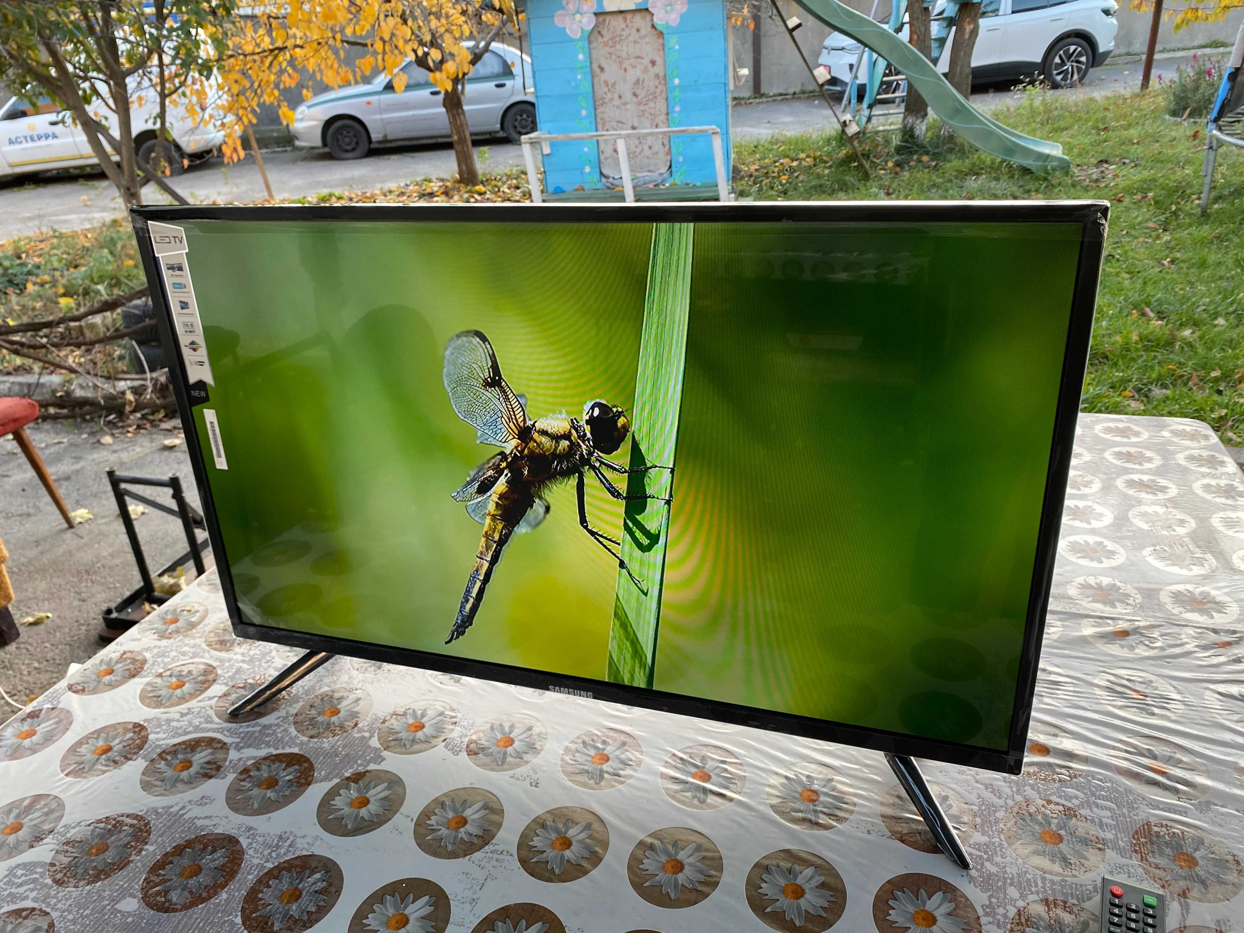 Голосовий пульт Телевизор Самсунг 4К 2/16GB 32'' SmartTV T2 Samsung