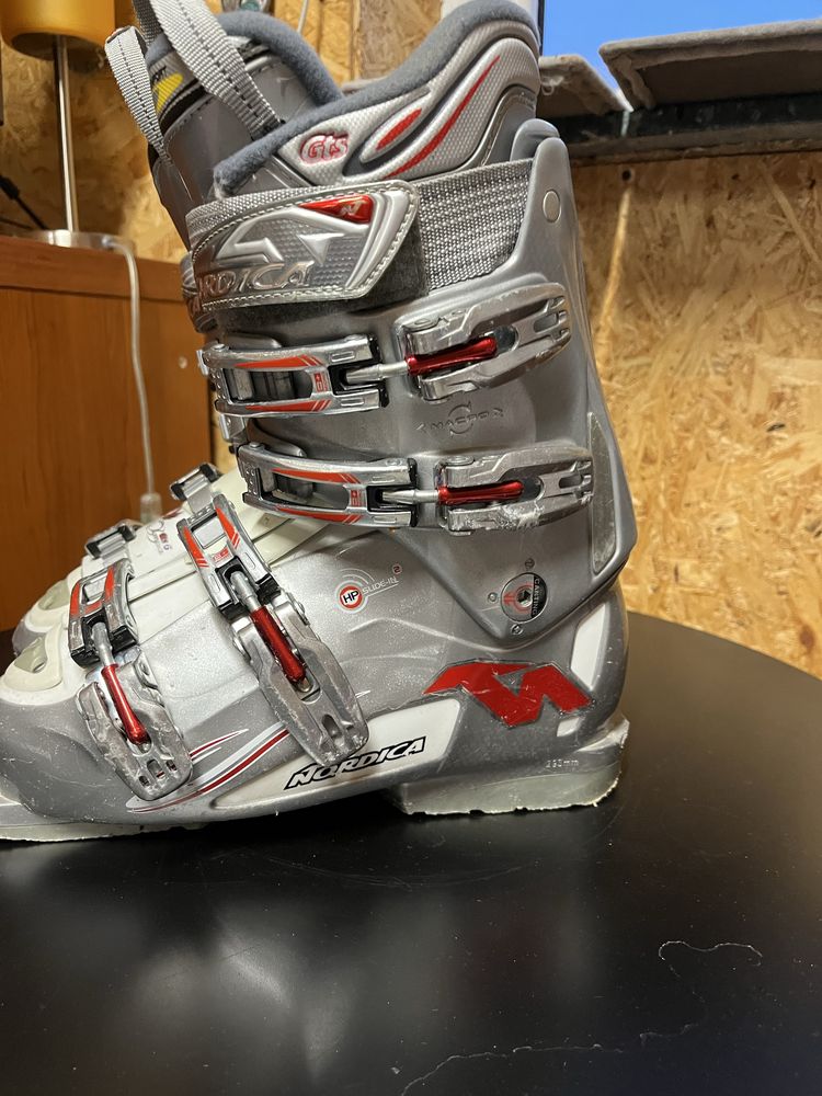 Sprzedam buty narciarskie nordic