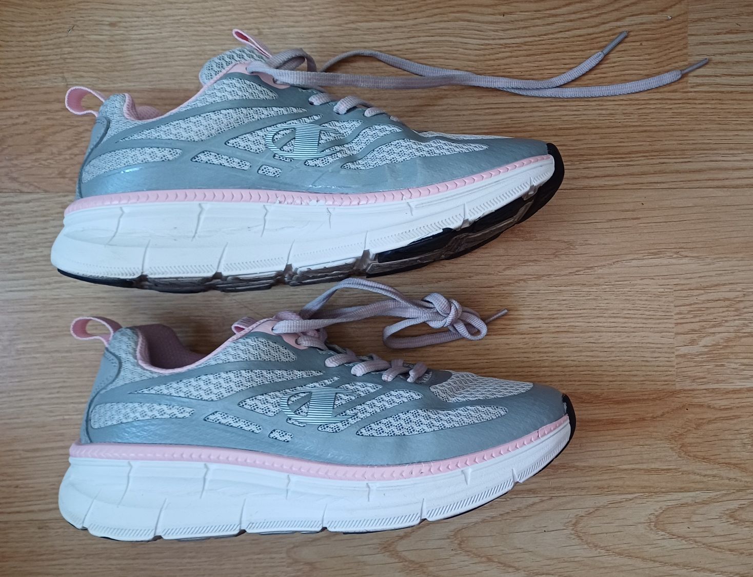 Champion damskie obuwie sportowe szare sznurowane lekkie adidasy r. 37