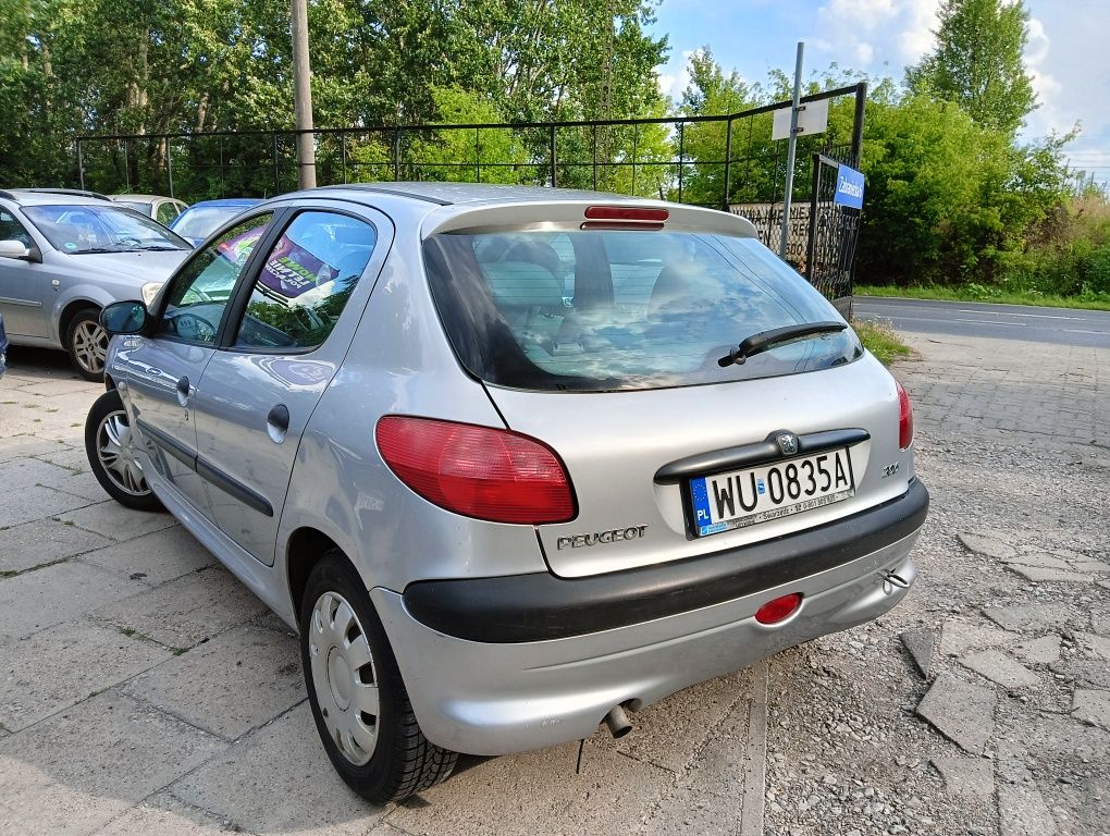Peugeot 206 1,1 Benz 01r bdb stan ładny zadbany do jazdy