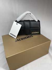 Сумочка jacquemus le bambino mini