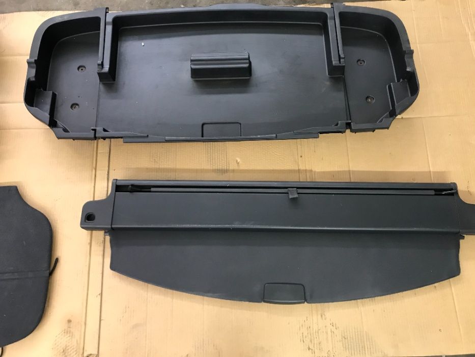 Обшивка пластик багажнику карта Toyota avensis Авенсіс Т25 запчастини