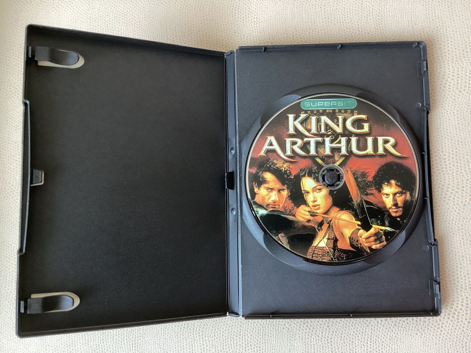 DVD диск SUPERBIT / EXTRABIT dts Король Артур. В отличном состоянии.