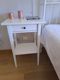 Mesa cabeceira ikea hemnes