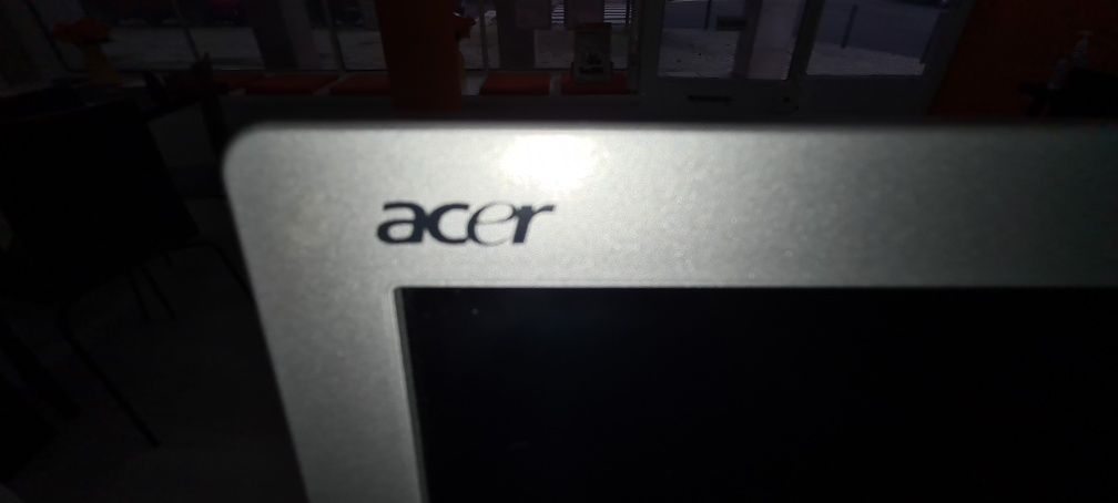 Monitor Acer modelo AL1715 cinza em bom estado