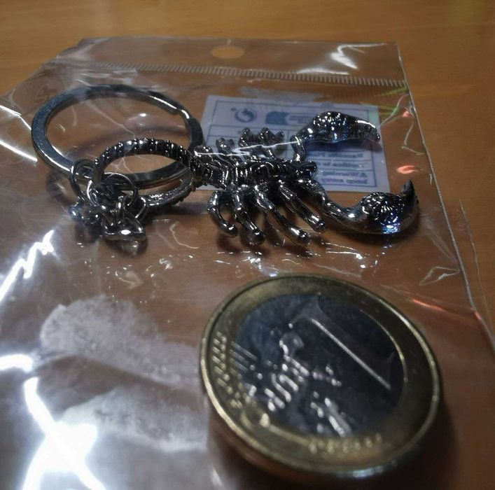 Porta chaves escorpião