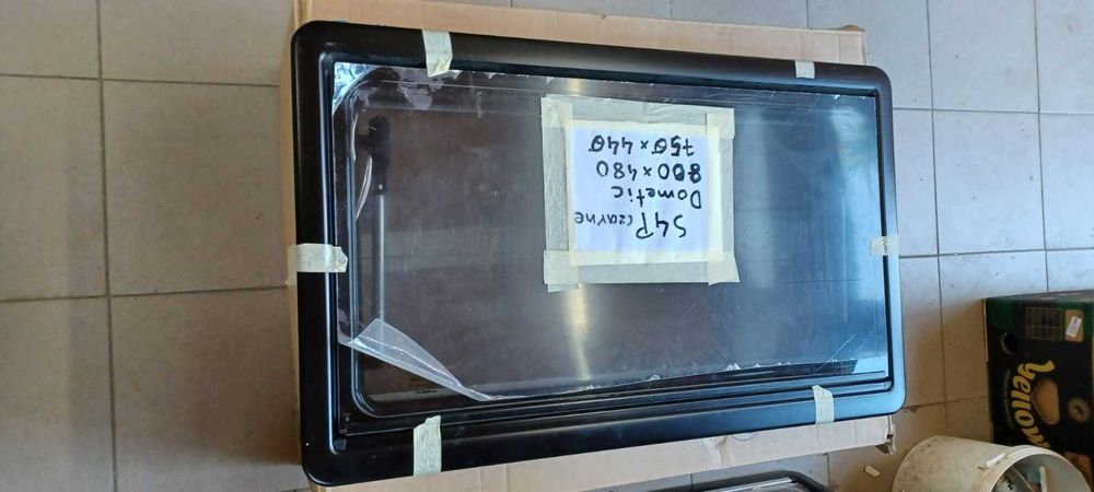 Okno S4P Dometic Black Line uchylne -nowe- 800 x 480 mm.