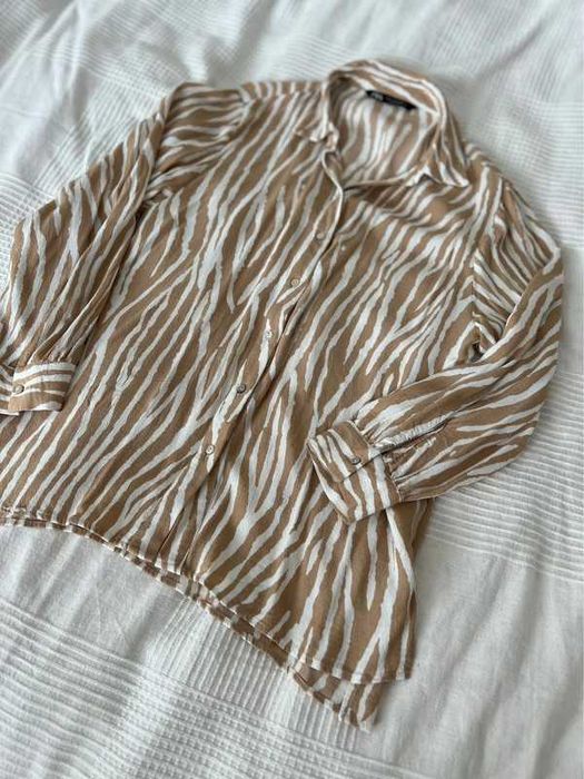 Koszula z długim rękawem w zebre zebra biała bezowa zara rozmiar S
