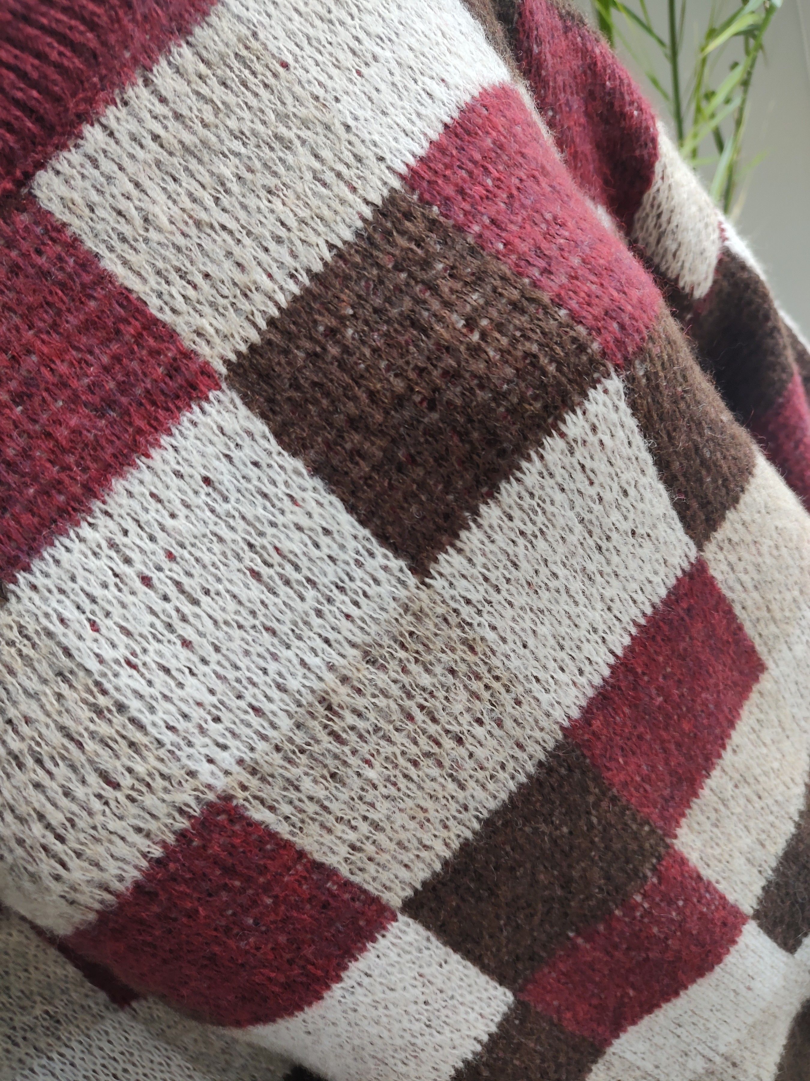 Sweter oversize w kratkę - brązowy One size Azara