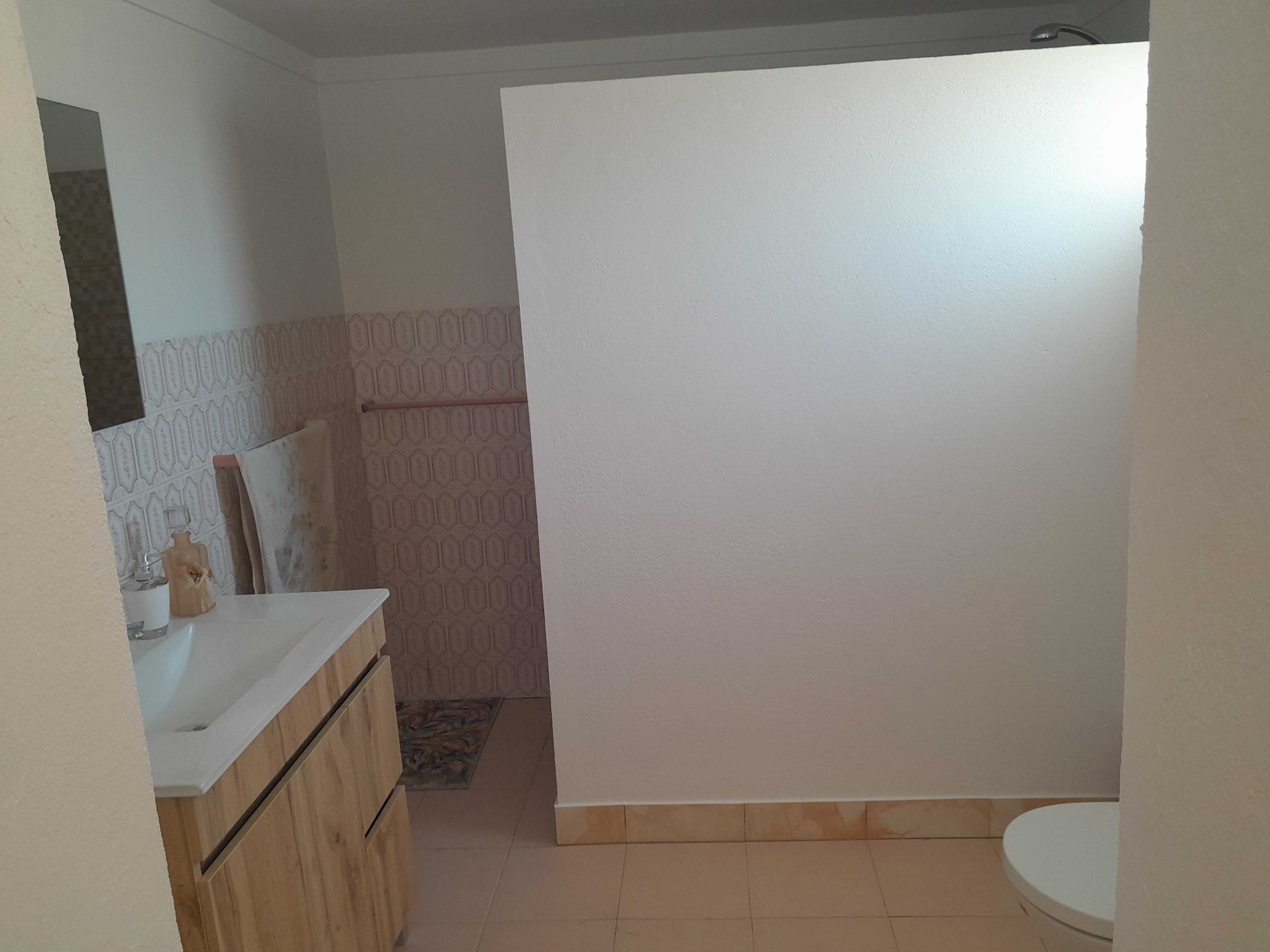 Moradia Pronta a Habitar  C/ quintal - Sobral da Adiça
