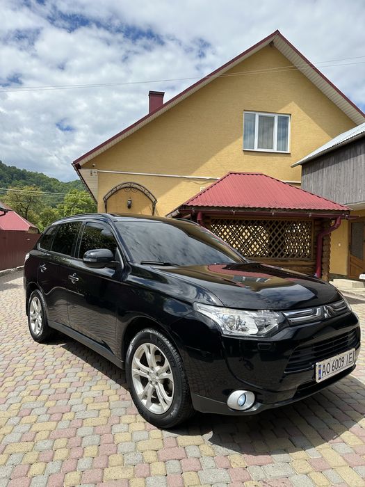 Продам Мітсубісі Оутлендер