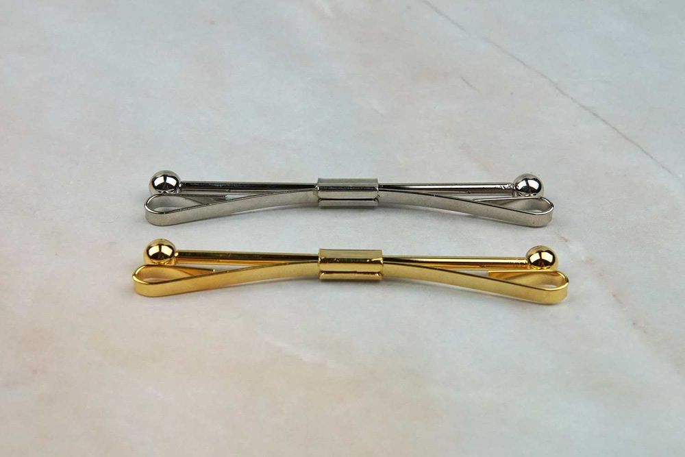 Szpilka pin collar nasuwana do kołnierzyka koszuli srebrna złota metal