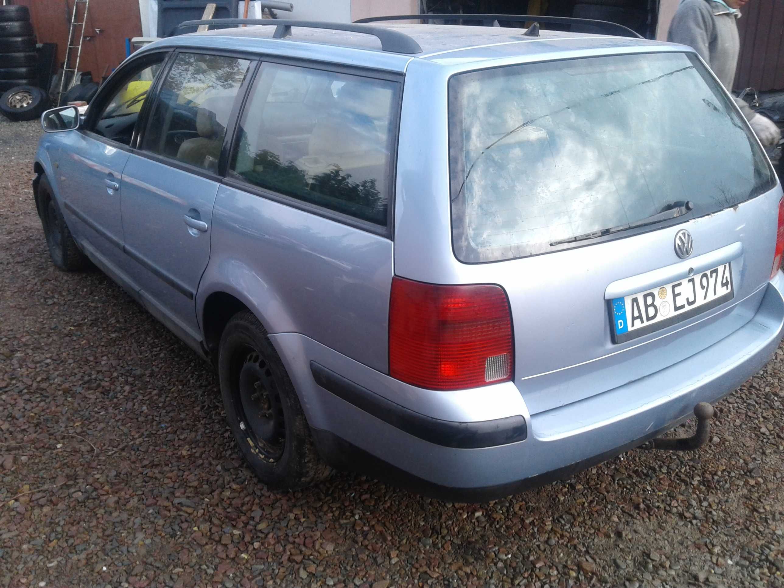 VW Passat B5 1.9 TDI AFN 110KM Maska Lampy Atrapa Pas Przód LL5Y