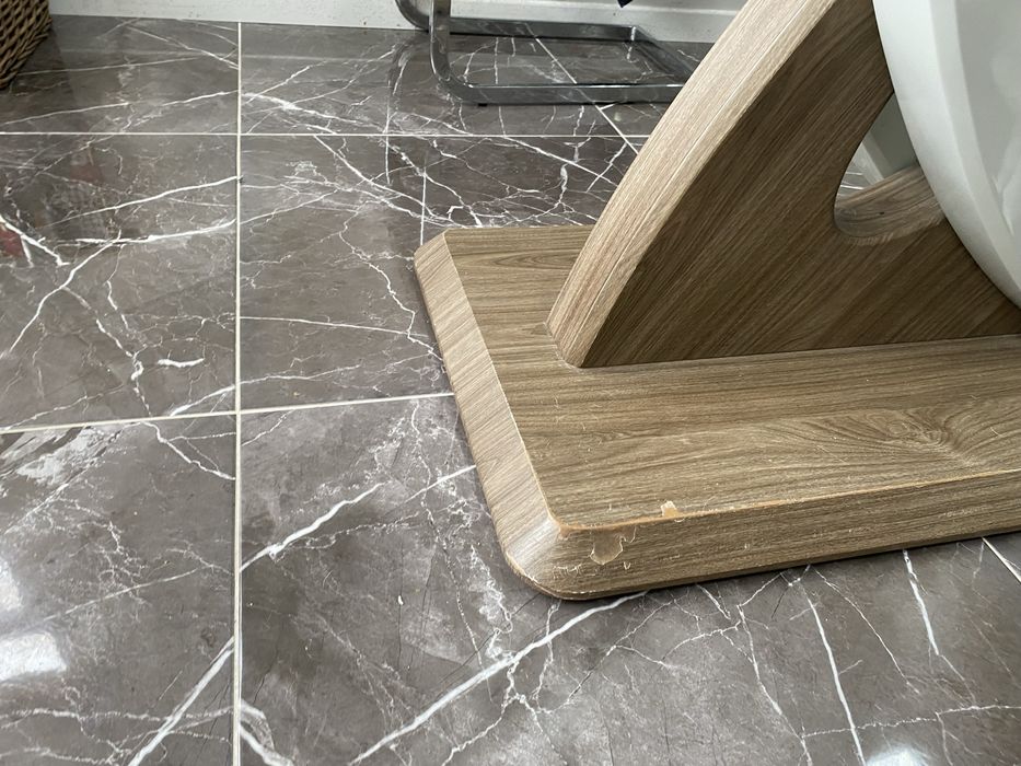 Mesa de vidro  para refeicao