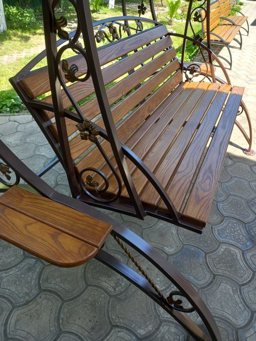 Садові качелі різних видів