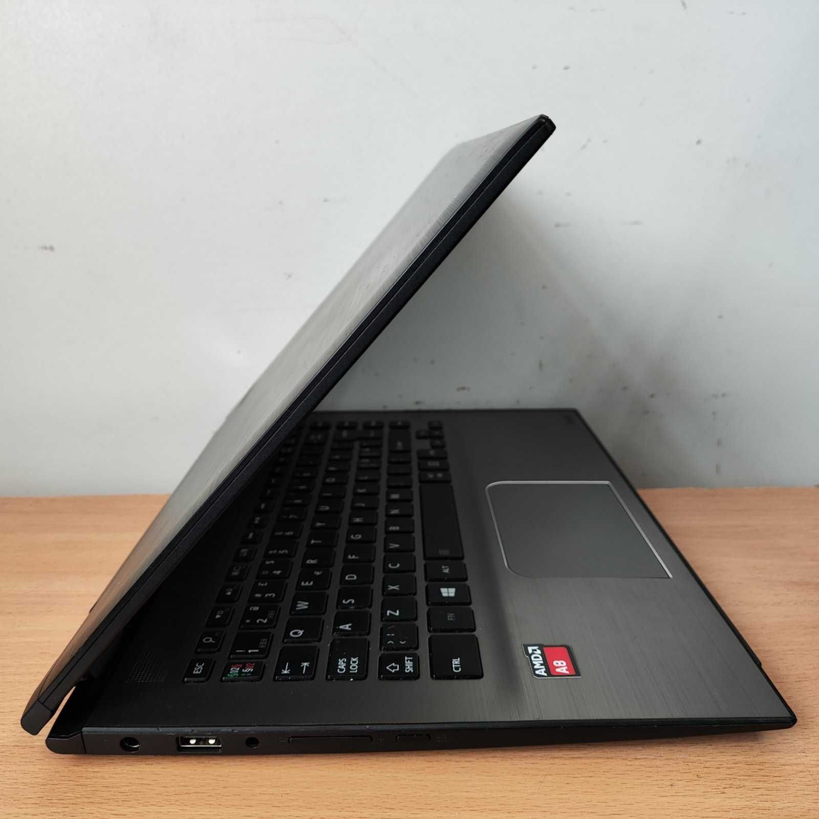 Ноутбук б/в Toshiba L40DW-C 14" ТАЧ A8-7410/4Gb DDR3/120 SSD/Radeon R5