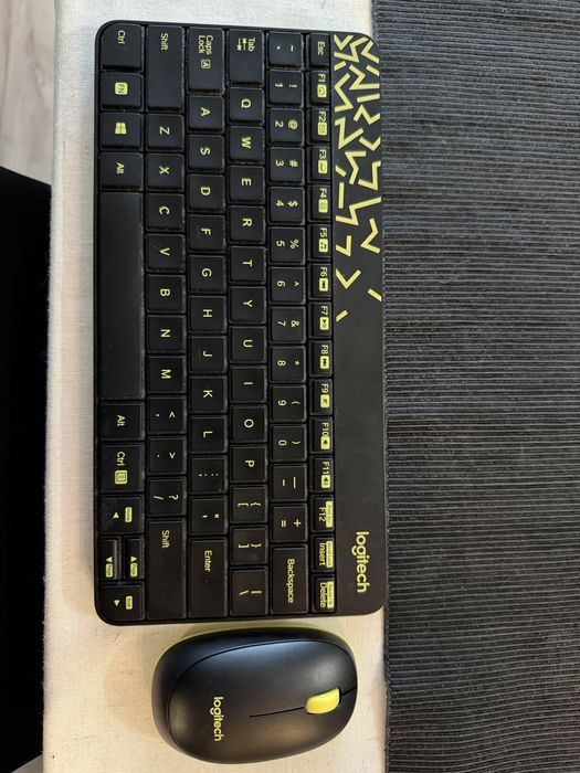 Logitech M212 Klawiatura Mysz bezprzewodowa Zestaw
