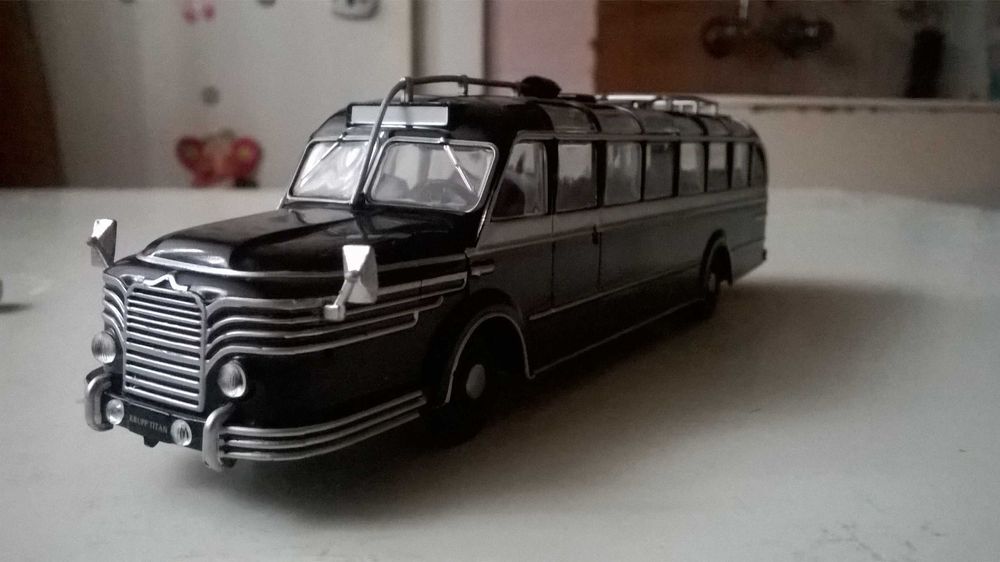 KRUPP Hubertia Titan 080; model autobusu; skala 1:72; seria DeAgostini