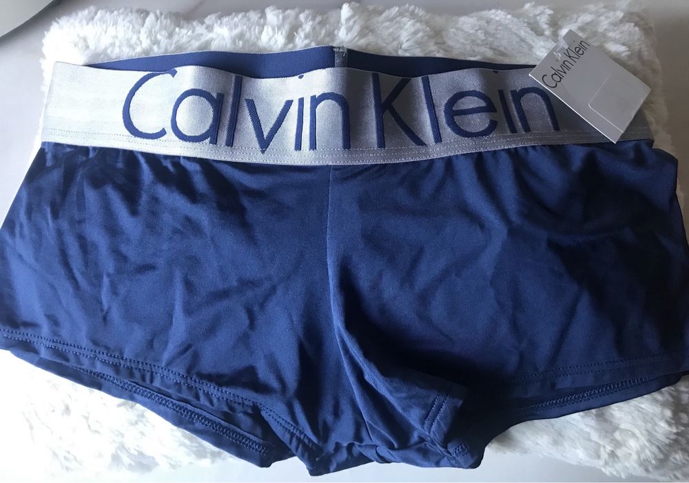 NOVO ETIQUETA conjunto Top (36/L) e boxers (S) Calvin Klein