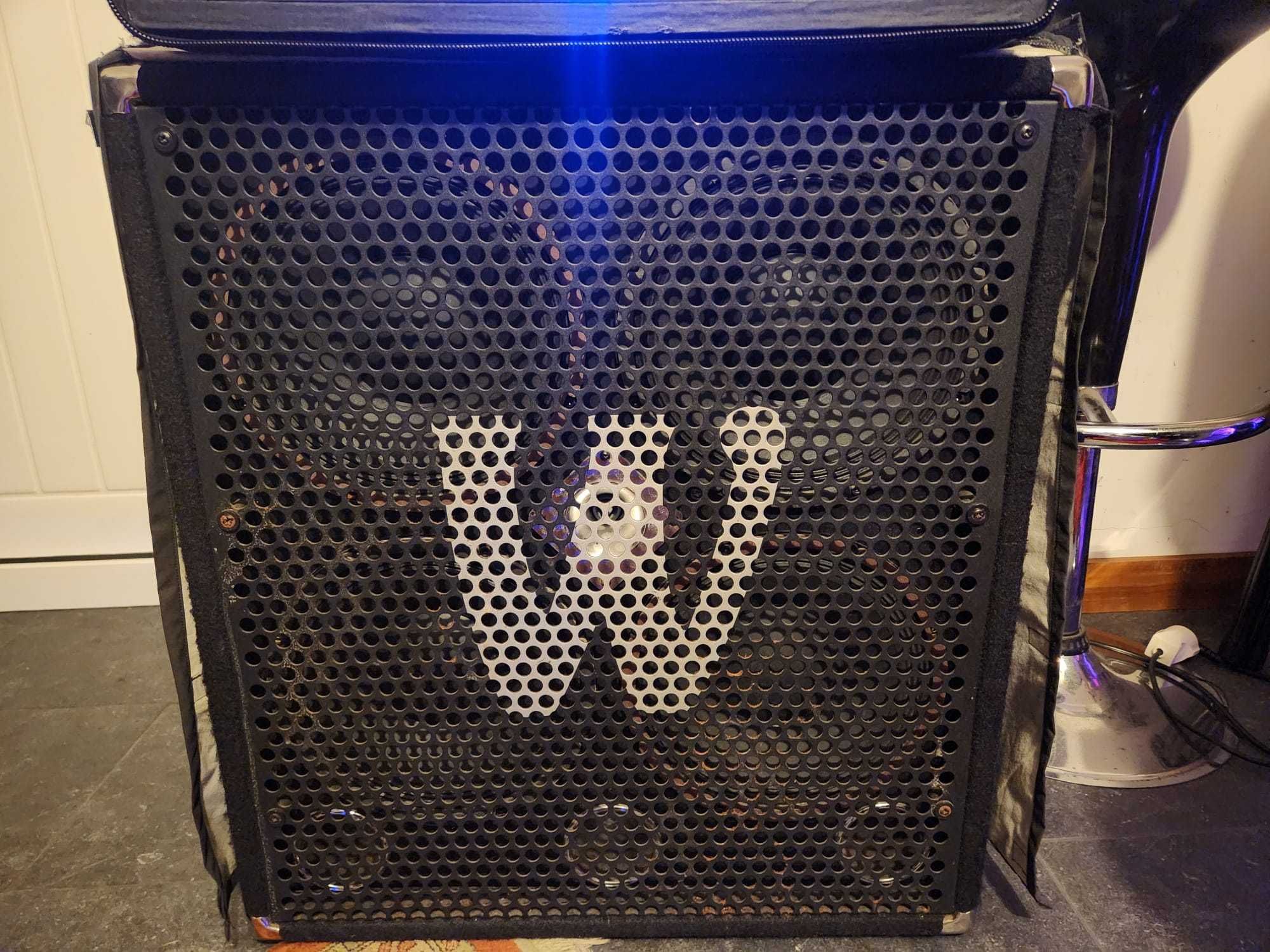 Amplificador 500W + Coluna Warwick
