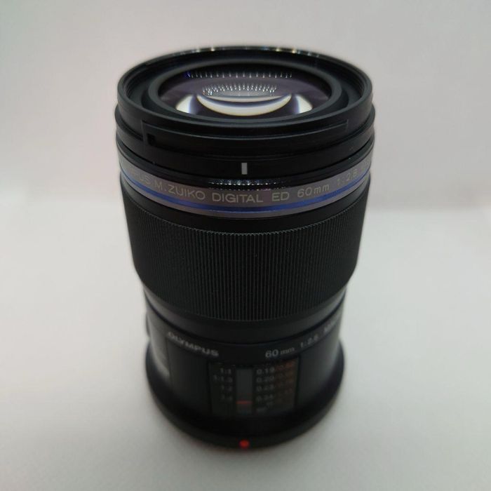 Обʼєктив Olympus M.Zuiko Digital ED 60mm F2.8 Macro