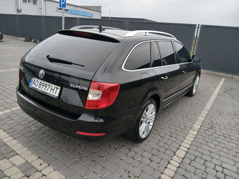 Продам шкоду суперб 2015