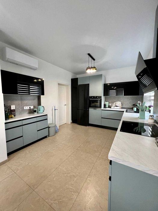 Продаж 2-поверхового будинку в Сололнці