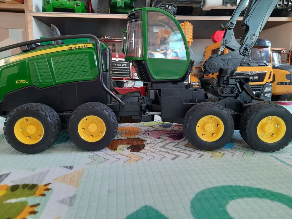 Bruder John deere 1270c